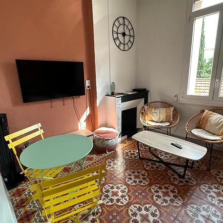 Studio Climatise Avec Wi-Fi Et Netflix - Fac, Gare & Centre A Pied Perpignan Exterior photo